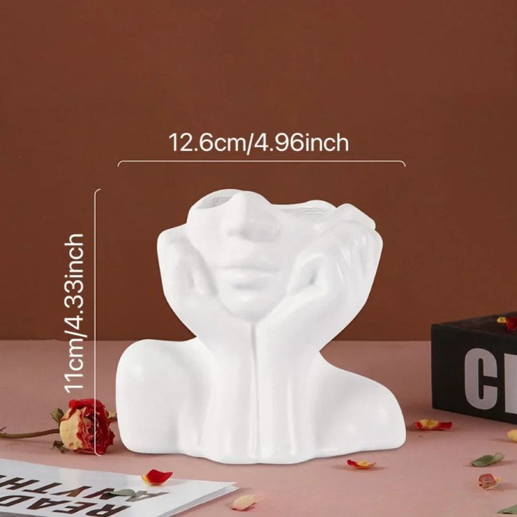 White body shape vase with soft background and size chart.