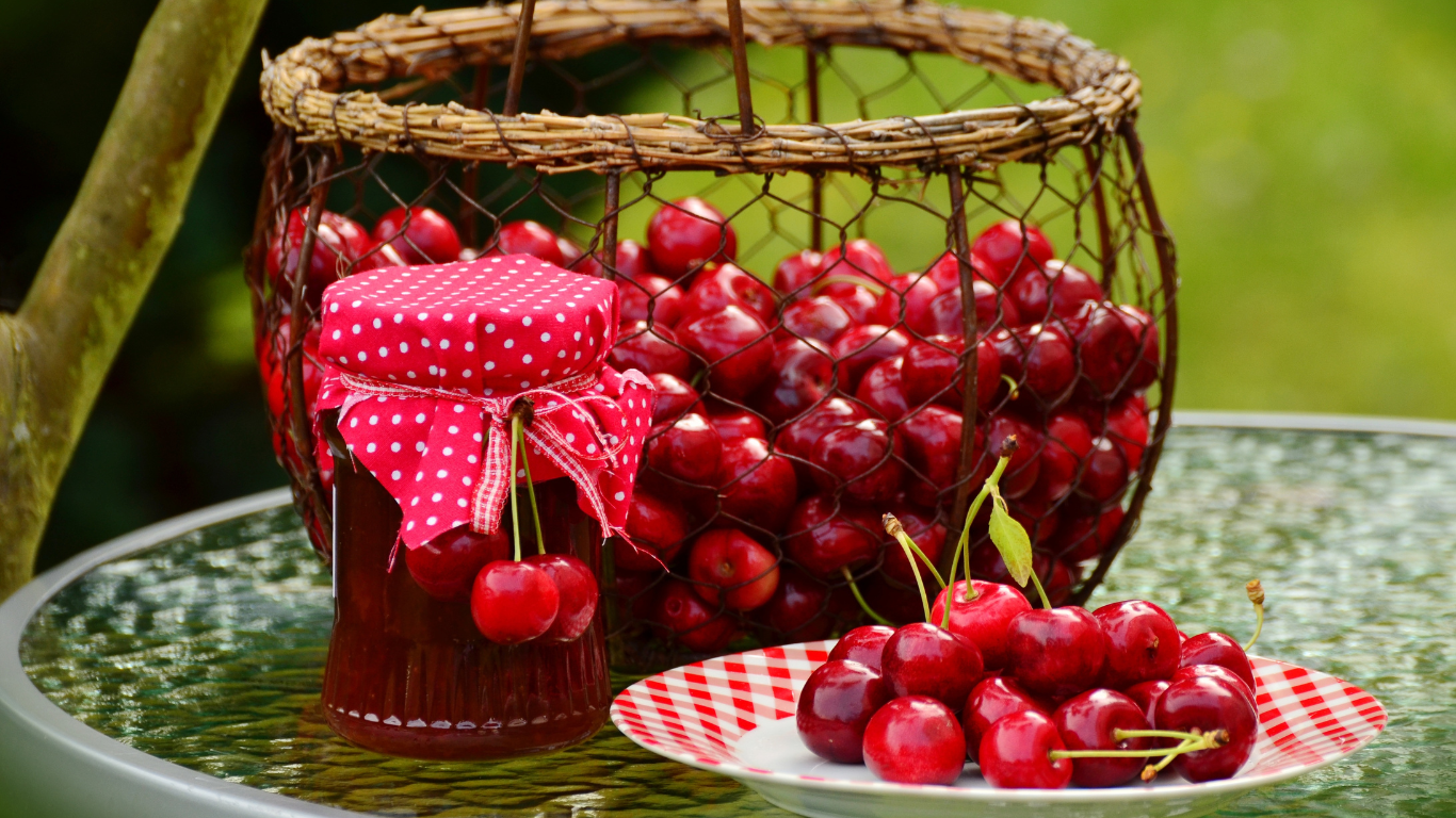 Celebrating National Cherry Day: A Taste of Summertime Bliss