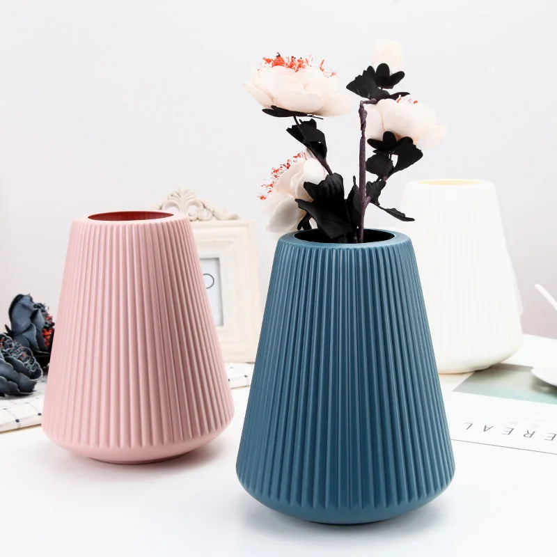 Medium Nordic Vase